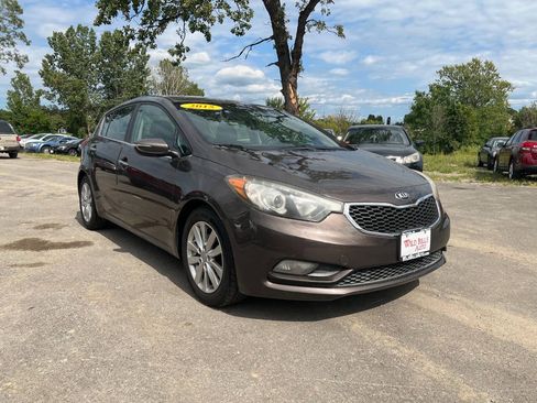 Used 2015 Kia Forte EX w/ EX Premium Package FWD image 3