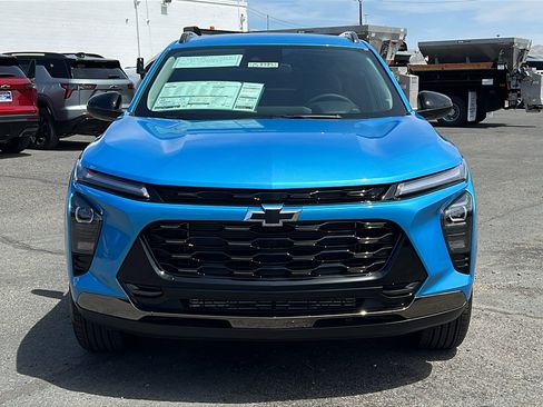 New 2025 Chevrolet Trax ACTIV w/ Driver Confidence Package image 2