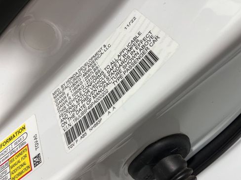 Used 2023 Acura TLX w/ Technology Package image 35