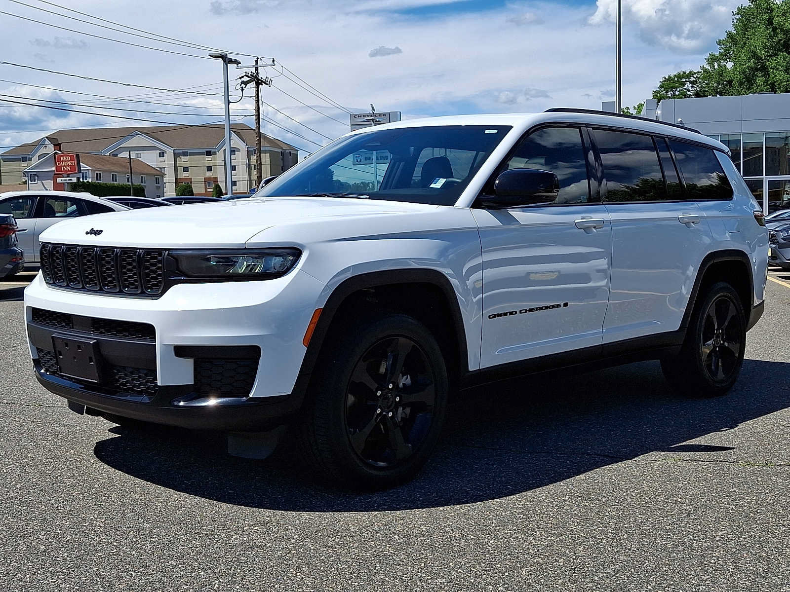 Used 2023 Jeep Grand Cherokee L Laredo AWD/4WD image 3