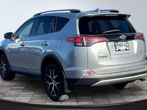 Used 2018 Toyota RAV4 SE w/ Power Extra Value Package AWD/4WD image 4