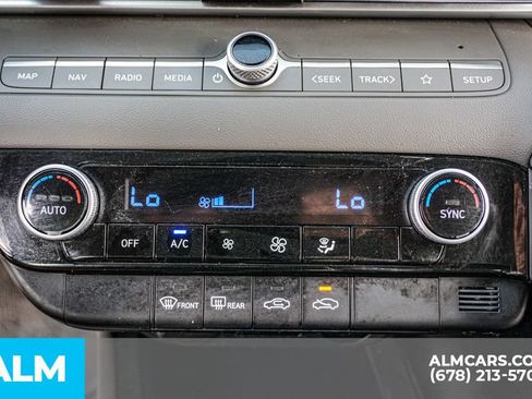 Used 2024 Hyundai Elantra SEL FWD image 40