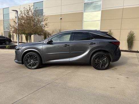 Used 2024 Lexus RX 350 Premium w/ Accessory Package (Z1) image 7