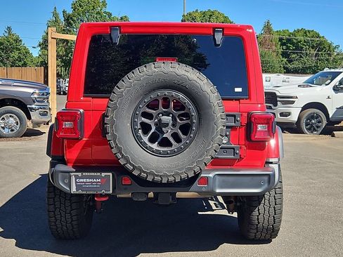 Used 2021 Jeep Wrangler Unlimited Rubicon w/ Xtreme Recon 35" Tire Package AWD/4WD image 6