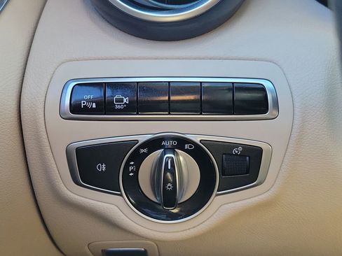 Used 2016 Mercedes-Benz C 300 Sedan image 24