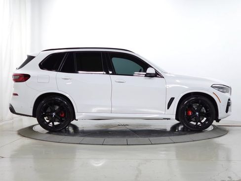 Used 2023 BMW X5 xDrive40i w/ M Sport Package AWD/4WD image 9