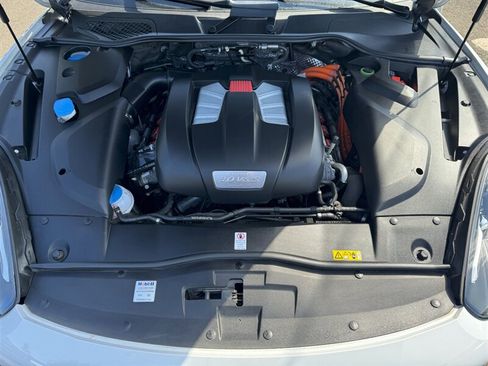 Used 2017 Porsche Cayenne S AWD/4WD image 35