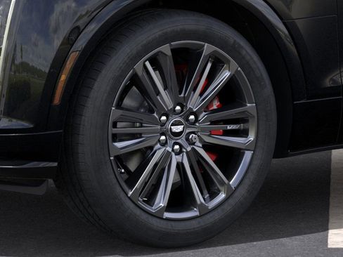 New 2026 Cadillac Lyriq V image 9