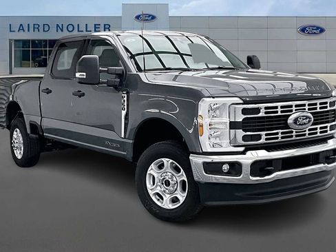 New 2026 Ford F350 XLT AWD/4WD image 2