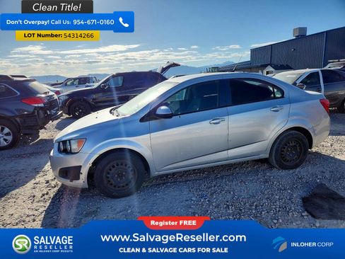 Used 2014 Chevrolet Sonic LS FWD image 1