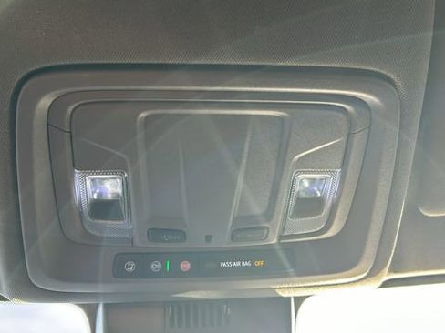 Used 2024 Chevrolet Silverado 2500 Custom w/ Custom Value Package image 23