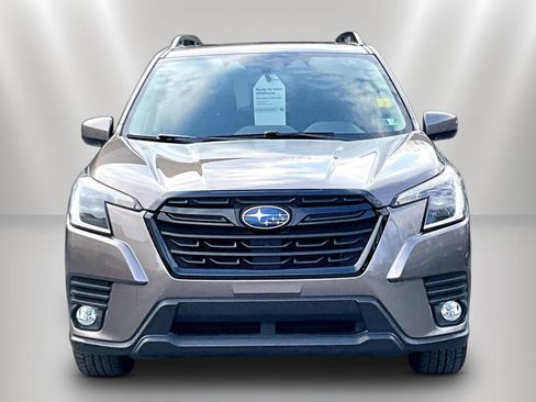 Certified 2022 Subaru Forester Premium AWD/4WD image 2