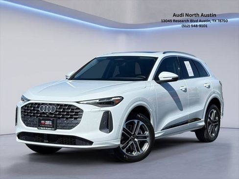 Certified 2025 Audi Q5 Premium Plus w/ Premium Plus AWD/4WD image 1