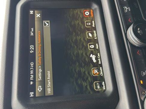 Used 2022 Jeep Wrangler Unlimited Sahara AWD/4WD image 19