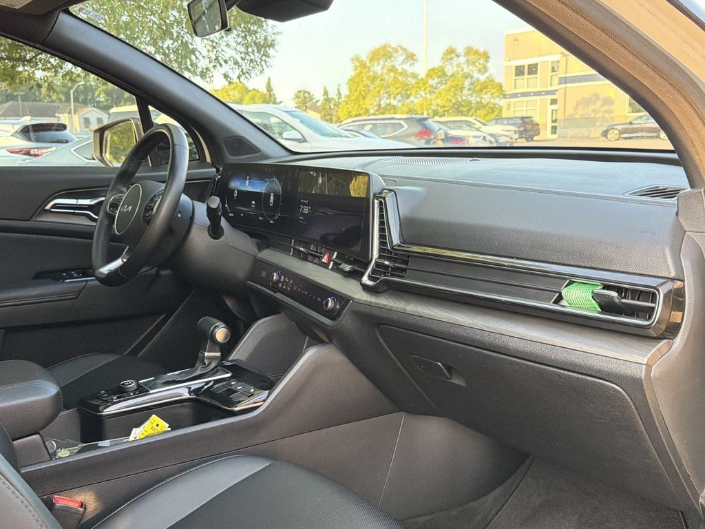 Used 2023 Kia Sportage X-Pro AWD/4WD image 19