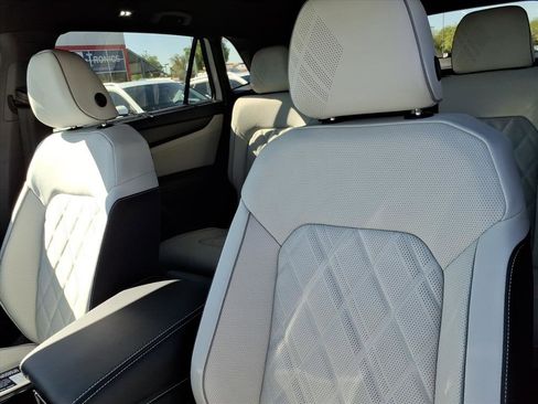 New 2026 Volkswagen Atlas Cross Sport SEL Premium R-Line image 14