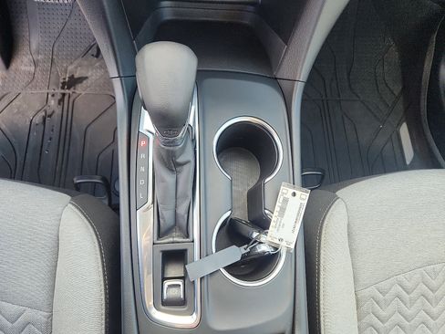 Used 2022 Chevrolet Equinox LS w/ LPO, Floor Liner Package image 19