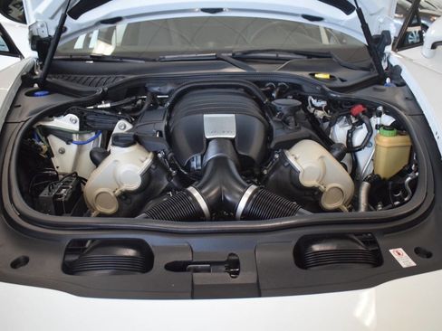 Used 2014 Porsche Panamera 4 image 64