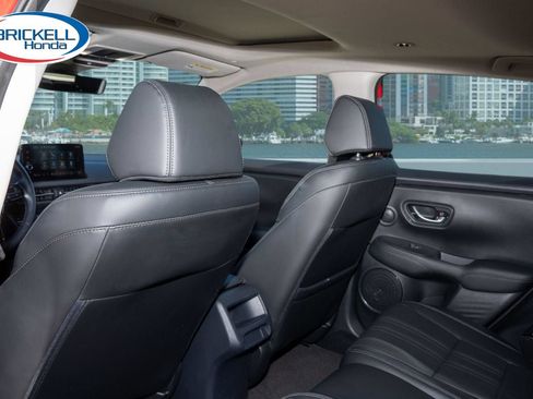 Certified 2024 Honda HR-V EX-L image 17