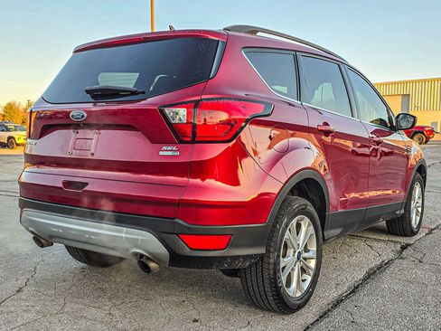 Used 2019 Ford Escape SEL image 6