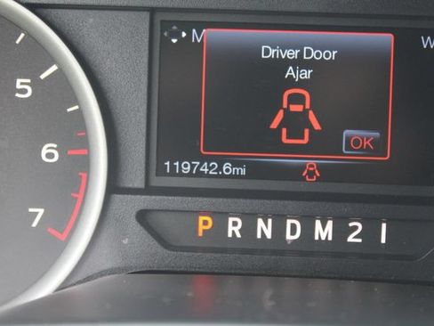Used 2015 Ford F150 XLT w/ Equipment Group 302A Luxury AWD/4WD image 33