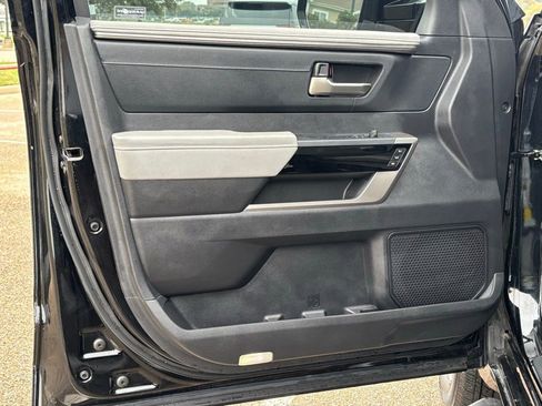 Used 2023 Toyota Tundra Limited image 27