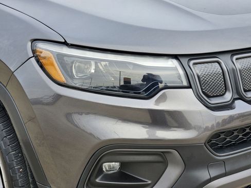 Used 2022 Jeep Compass Trailhawk w/ Trailhawk Elite Group image 9