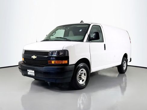 Used 2021 Chevrolet Express 2500 w/ Driver Convenience Package RWD image 1