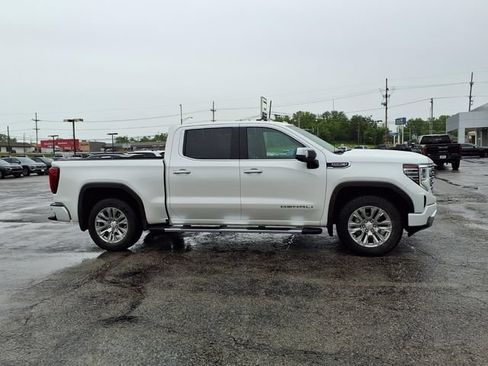 Used 2024 GMC Sierra 1500 Denali w/ Technology Package AWD/4WD image 15