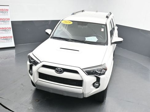 Used 2019 Toyota 4Runner TRD Off-Road image 26