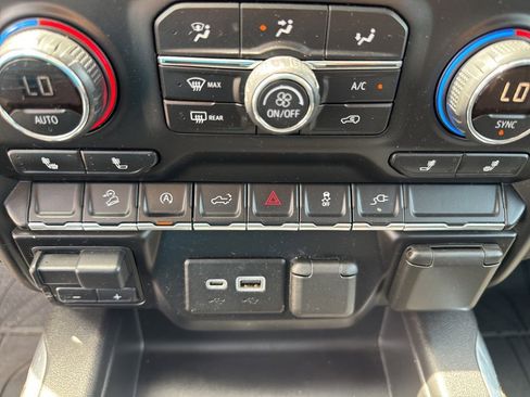 Used 2019 Chevrolet Silverado 1500 LT Trail Boss image 46