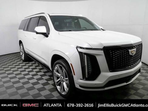 Used 2025 Cadillac Escalade ESV Sport Platinum AWD/4WD image 32