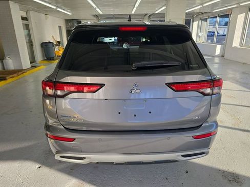 Used 2024 Mitsubishi Outlander SEL image 4