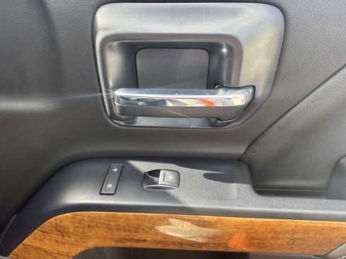 Used 2019 Chevrolet Silverado 2500 High Country w/ Duramax Plus Package image 15