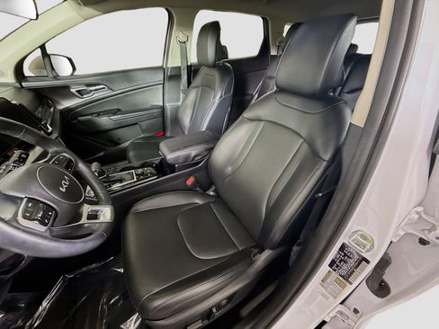 Used 2023 Kia Sportage EX image 22