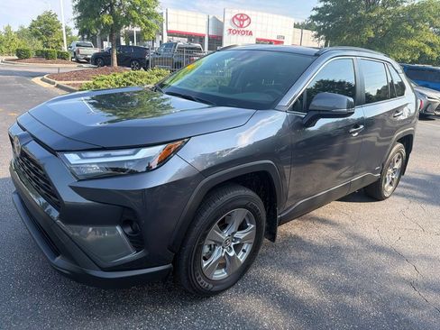 Used 2025 Toyota RAV4 XLE w/ Convenience Package AWD/4WD image 2