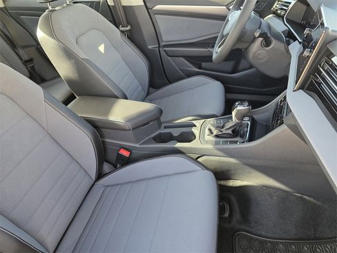 New 2026 Volkswagen Jetta SE image 11