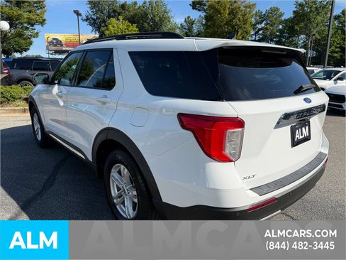 Used 2023 Ford Explorer XLT w/ Equipment Group 202A RWD image 12