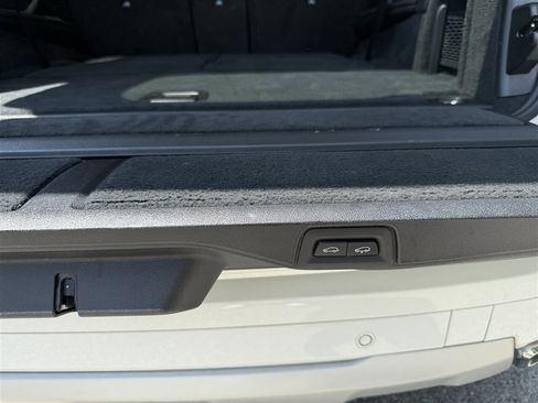 Used 2023 BMW X7 xDrive40i w/ Premium Package image 27
