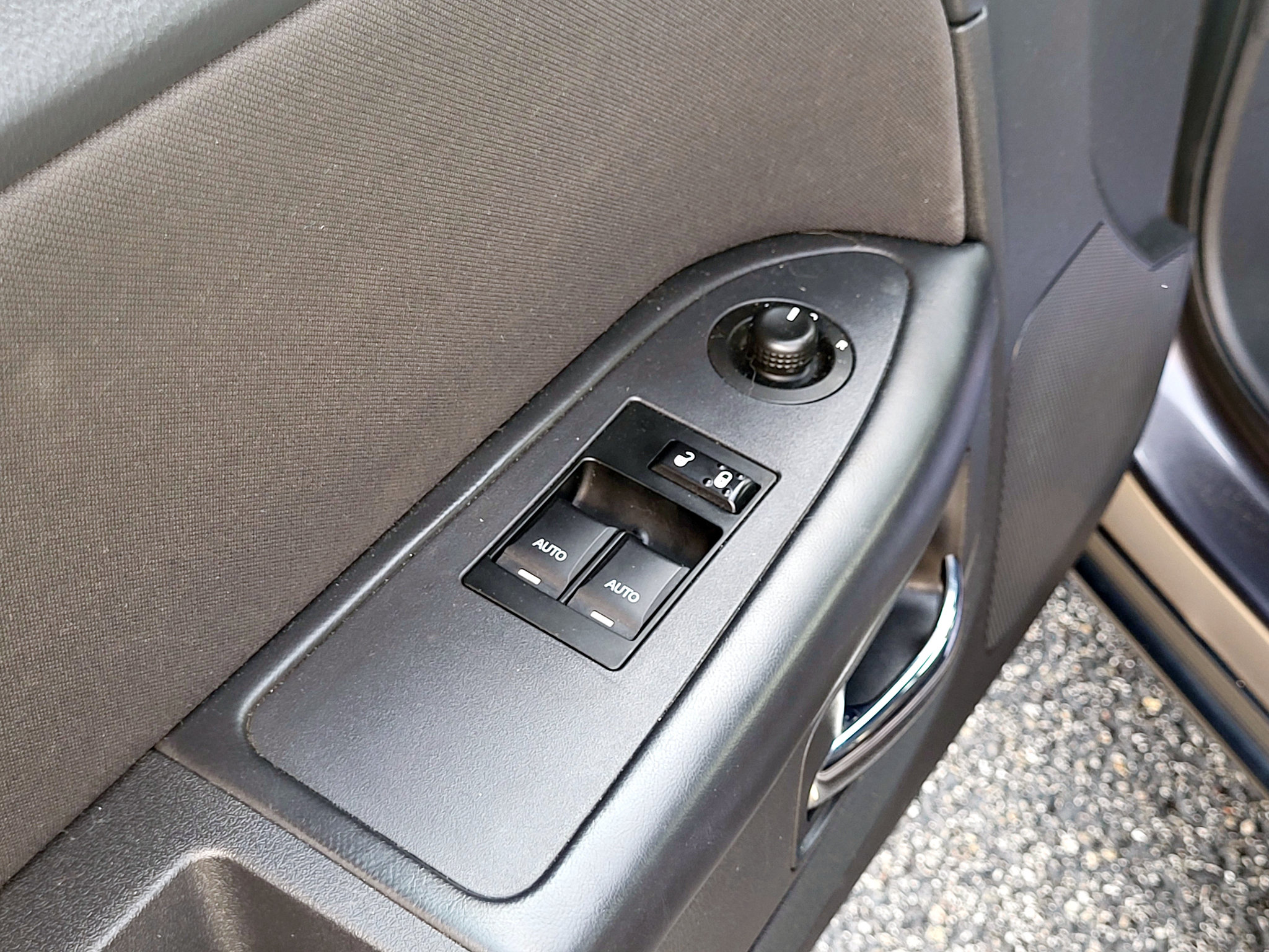 Used 2013 Dodge Challenger R/T RWD image 13