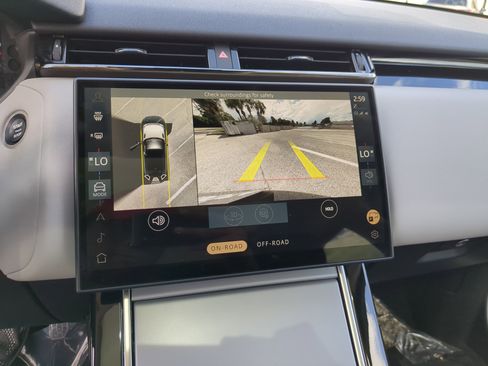 Used 2025 Land Rover Range Rover Velar S image 21