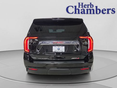 Used 2023 GMC Yukon AT4 w/ AT4 Premium Package AWD/4WD image 13