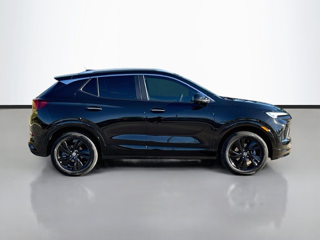 Used 2024 Buick Encore GX Sport Touring w/ Advanced Technology Package AWD/4WD image 8