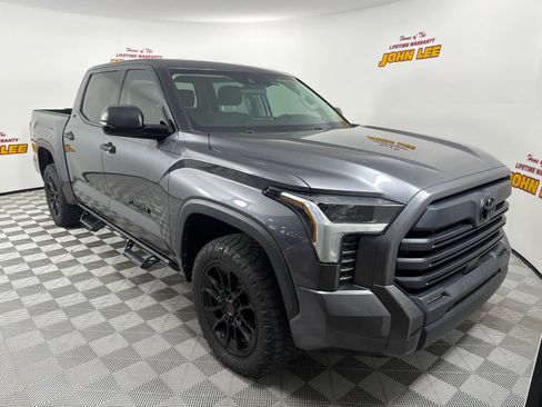 Used 2023 Toyota Tundra SR5 w/ SR5 Convenience Package AWD/4WD image 8