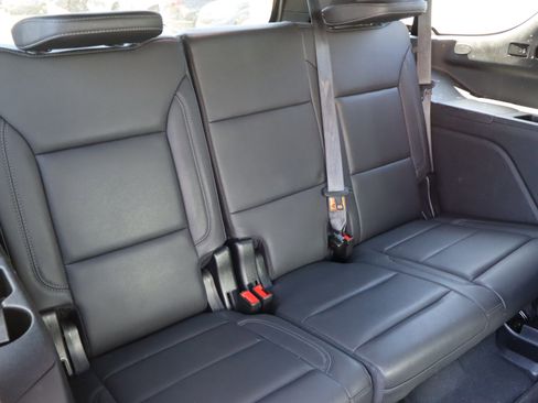 Used 2023 Chevrolet Tahoe LT w/ LT Signature Package image 38