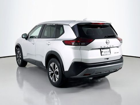 Used 2022 Nissan Rogue SV image 8