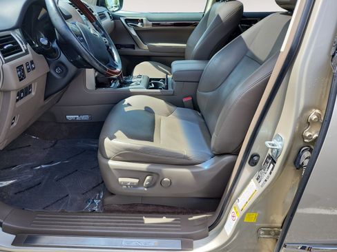 Used 2014 Lexus GX 460 Luxury AWD/4WD image 9