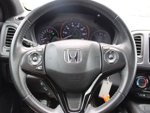 Used 2021 Honda HR-V Sport image 25