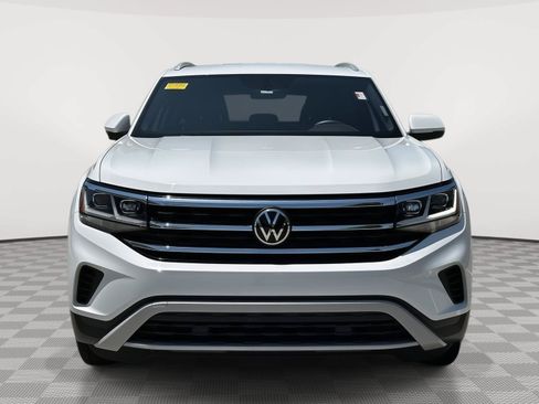 Used 2022 Volkswagen Atlas Cross Sport SE FWD image 2