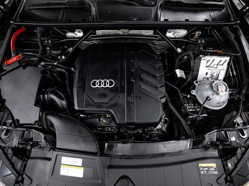 Certified 2023 Audi Q5 2.0T Premium w/ Convenience Package AWD/4WD image 22